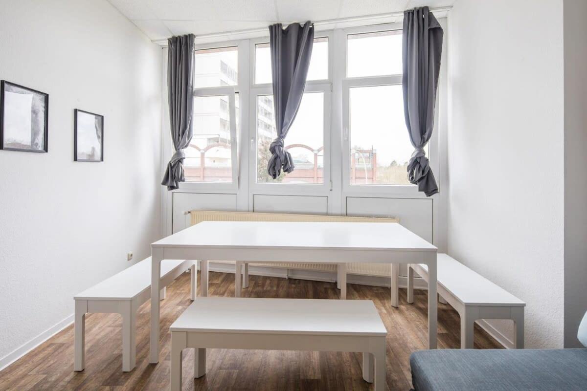 Spacious 2 Bedroom Apartment Hamburg Exterior foto